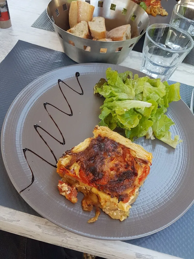 Quiche À la Tomate